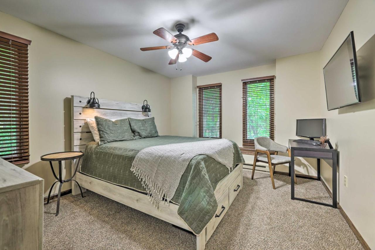 Holiday home Family-friendly Poconos Escape With Fire Pit! *