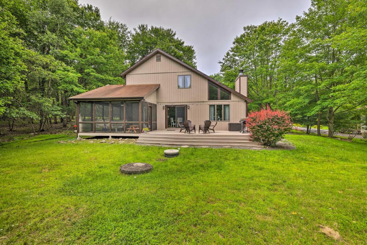 Holiday home Family-friendly Poconos Escape With Fire Pit! *